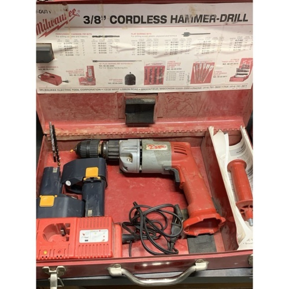 MILWAUKEE 0420-01 3/8" HAMMER‎ DRILL 12VDC 2XBATTERY With CHARGER and CASE WORKS